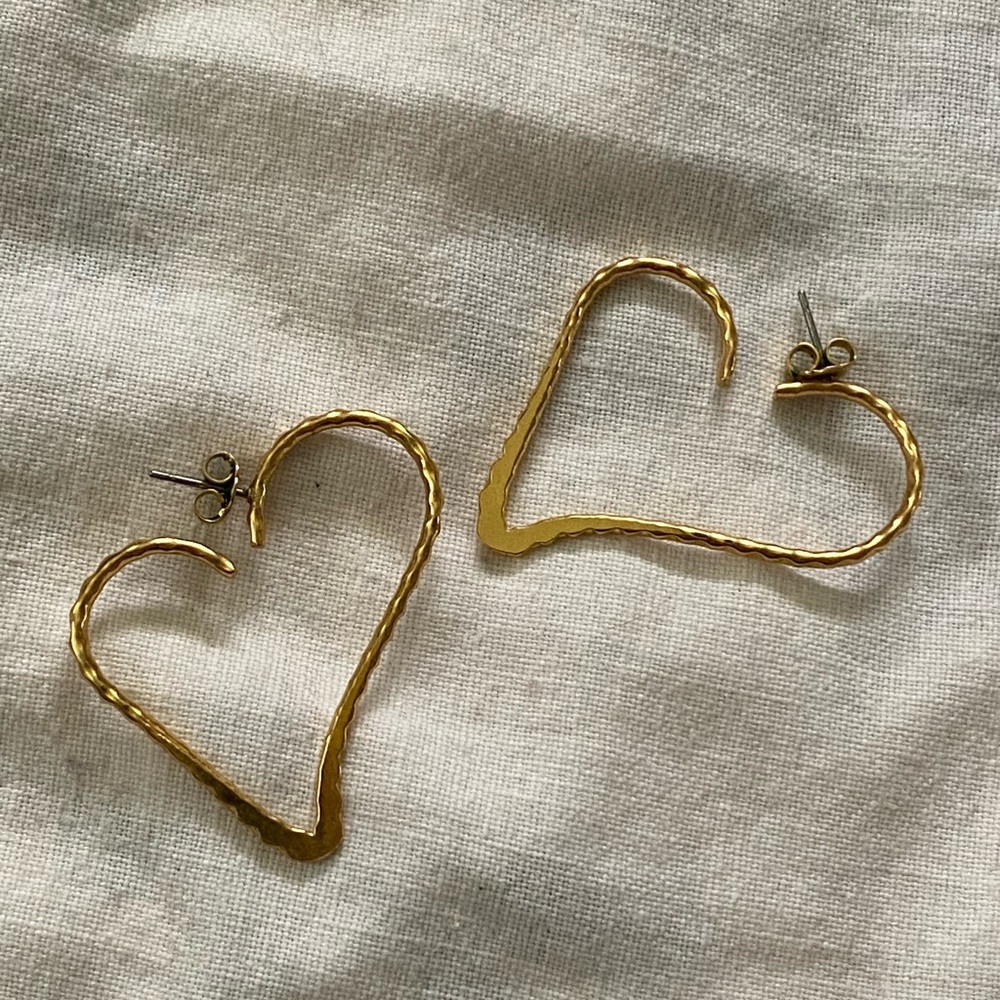 💛Gold Heart Earrings💛